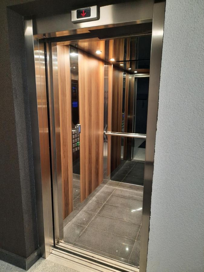 Apartman Bulevar Sarajevo - Free Parking Exterior photo