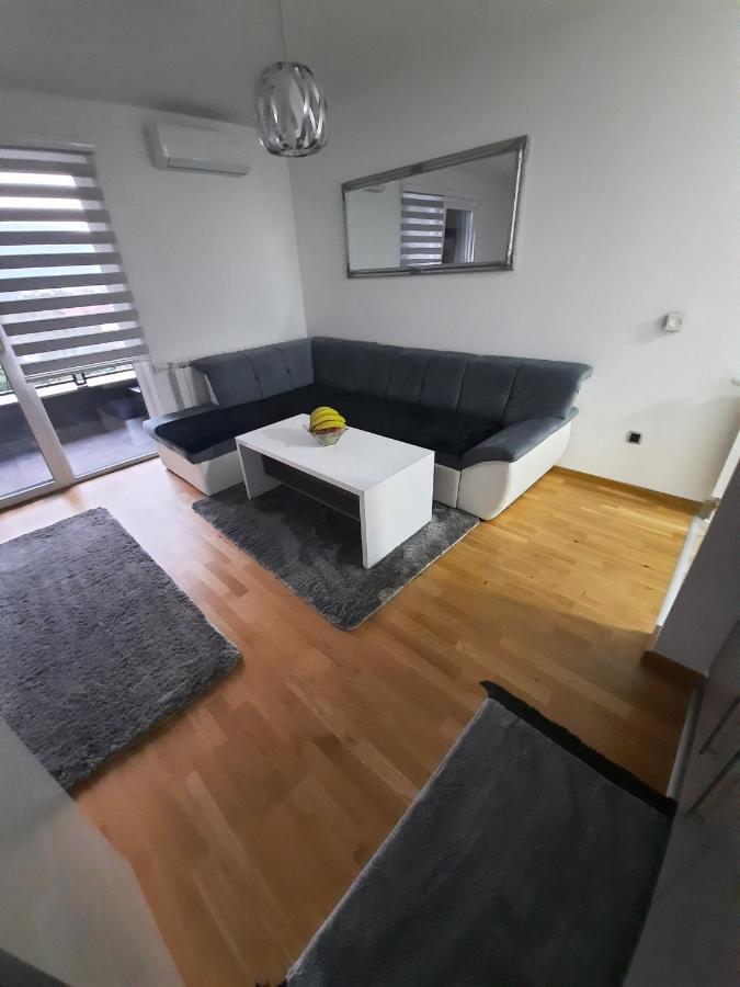 Apartman Bulevar Sarajevo - Free Parking Exterior photo