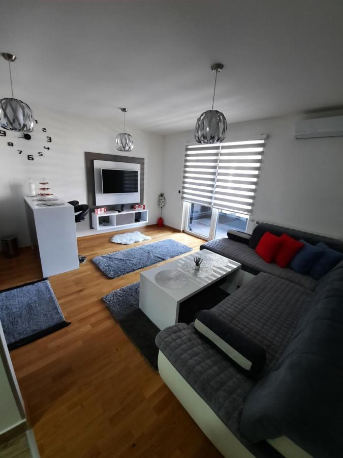 Apartman Bulevar Sarajevo - Free Parking Exterior photo